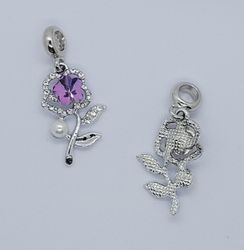 3216 Berlock ros med rhinestones lila