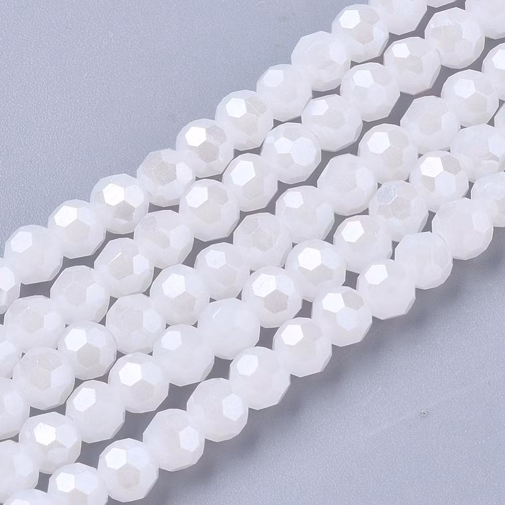 3331 glaspärla jade imitation fasett rund 4mm vit pärlemolyster