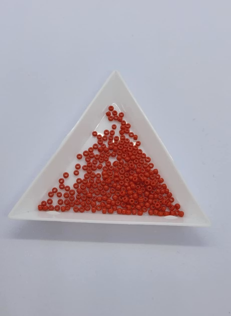 Toho 11/0 ( 45A ) röd opak 40gram