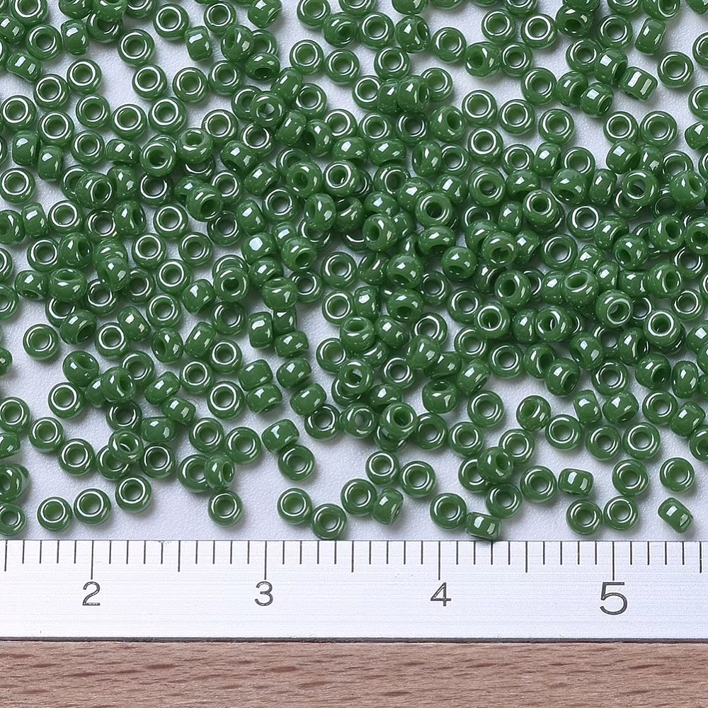 RR0431 Miyuki seed beads opaq green luster 11/0, 10gram