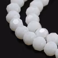 3985 Glaspärla rund opak vit 4mm