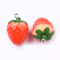 4044 Resin 3D jordgubbe hänge