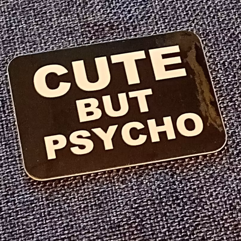 Cute but Psycho - Klistermärke