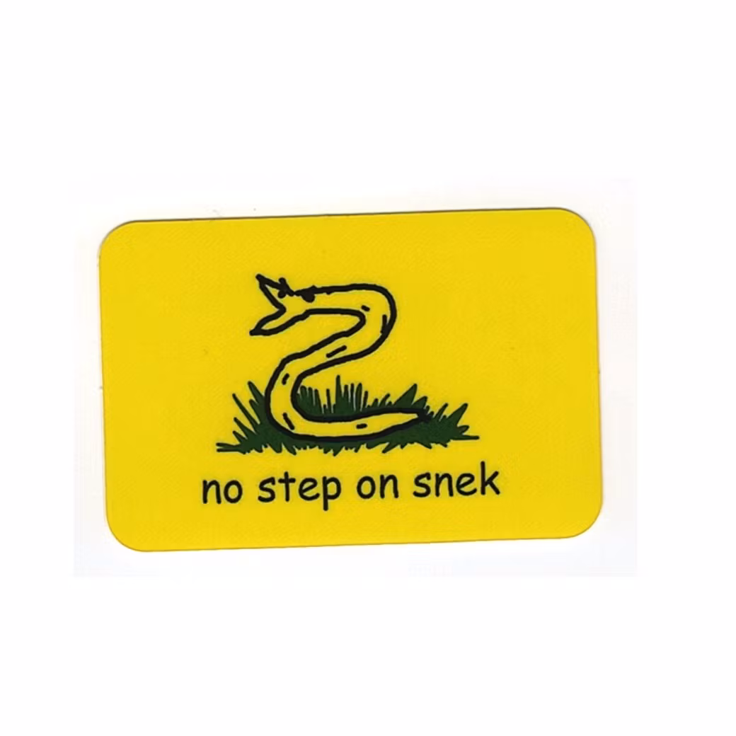 No step on snek - Klistermärke