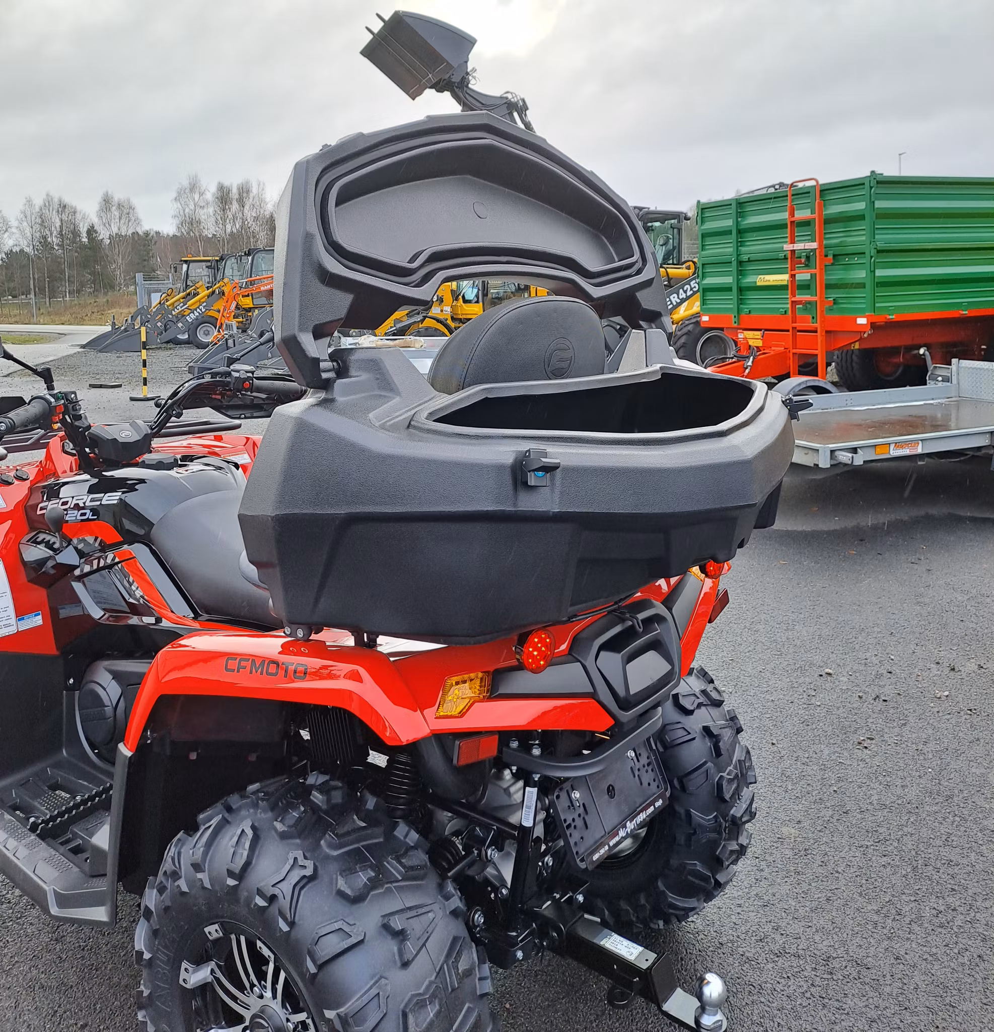 Förvaringsbox bak – CFORCE 450/520 CLASSIC