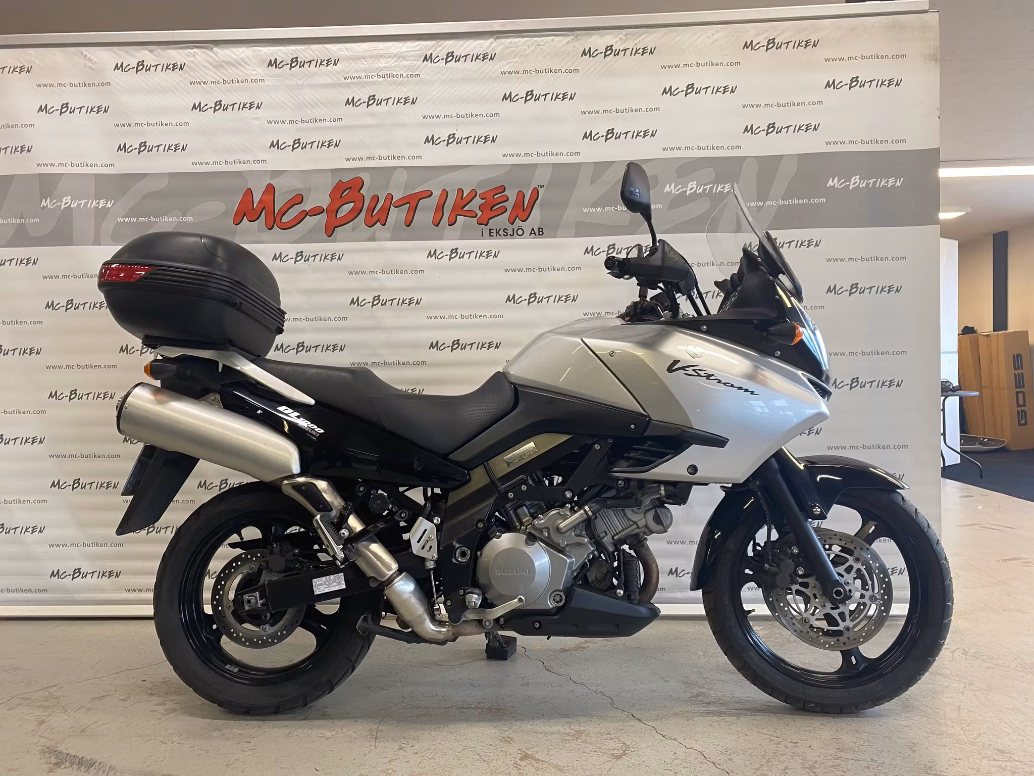 14 Suzuki Cycles DL1000 V-Strom 1.0