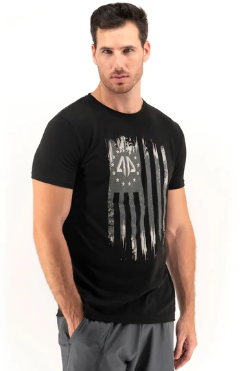 T-shirt - Triumphant