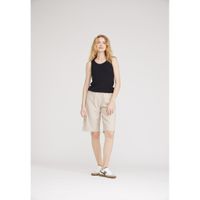 Donna loose shorts sand