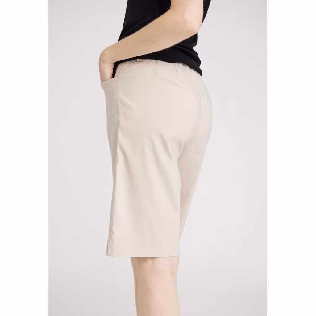 Donna loose shorts sand