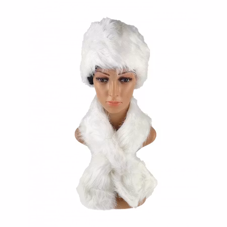 Mössa och halsduk, vit