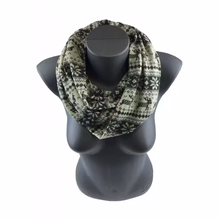 Stickad snood 6