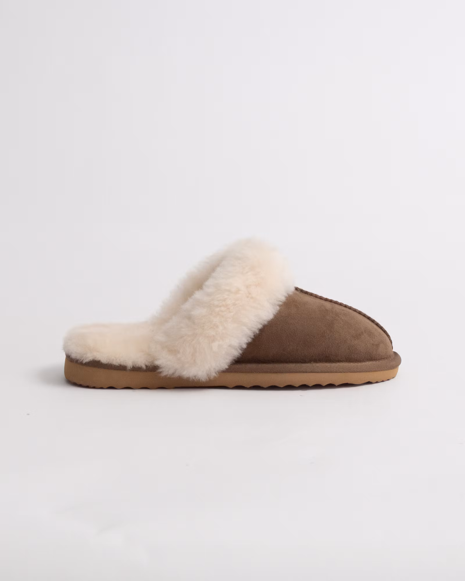 SANDEFJORD Lampaannahkaiset Tohvelit - Nahka Ruskea/Valkoinen (EU36-EU41)