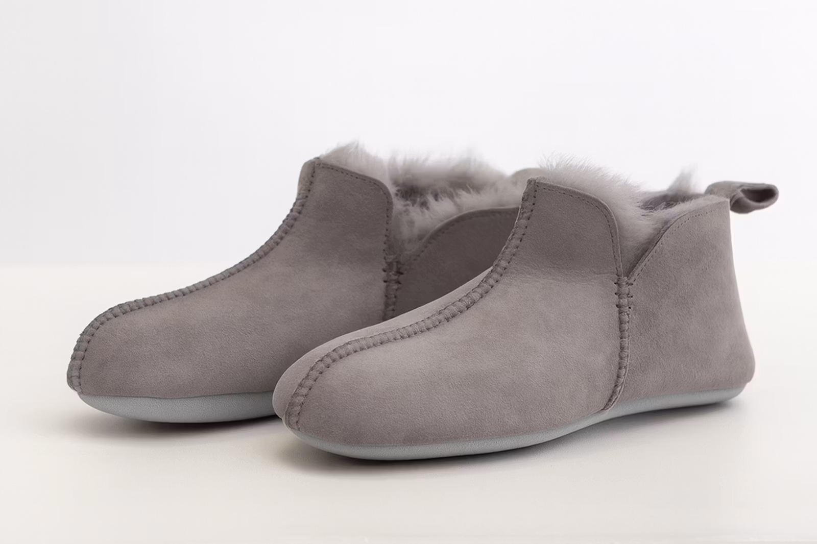 FJÄLLNÄS Nilkkakorkea lampaannahka – vaaleanharmaa (EU36-EU46)