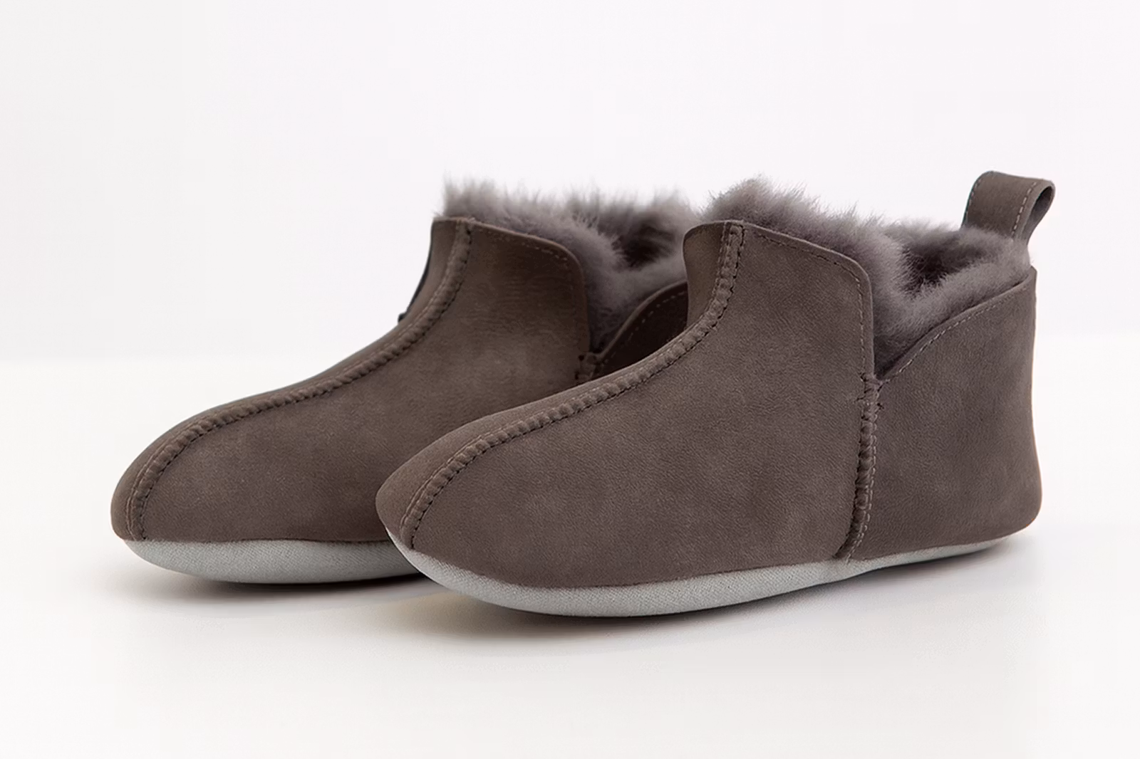 FJÄLLNÄS Nilkkakorkea lampaannahka – Stone (EU36-EU46)