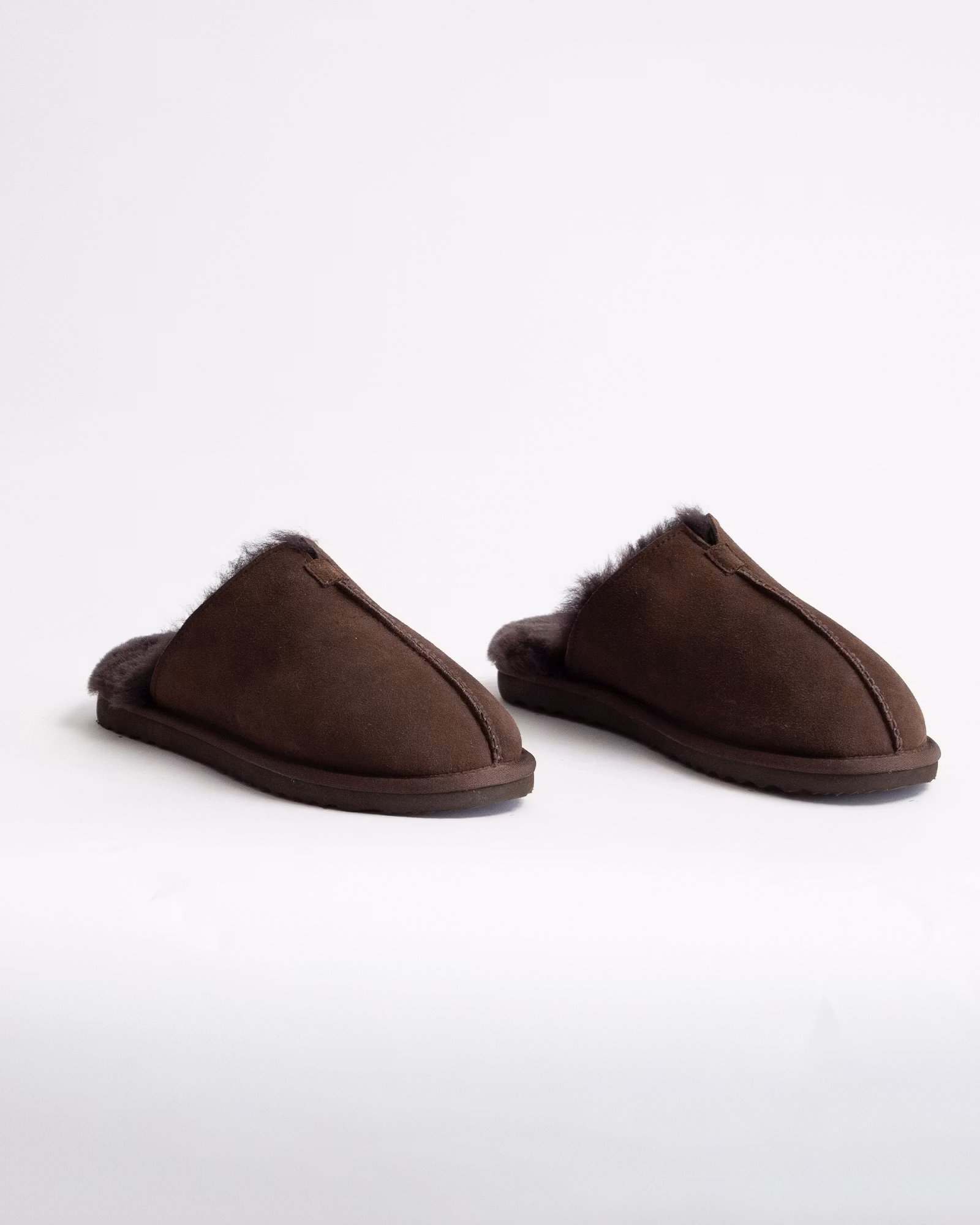 STAVANGER Sheepskin Slippers Men - Chocolate (EU40-EU46)