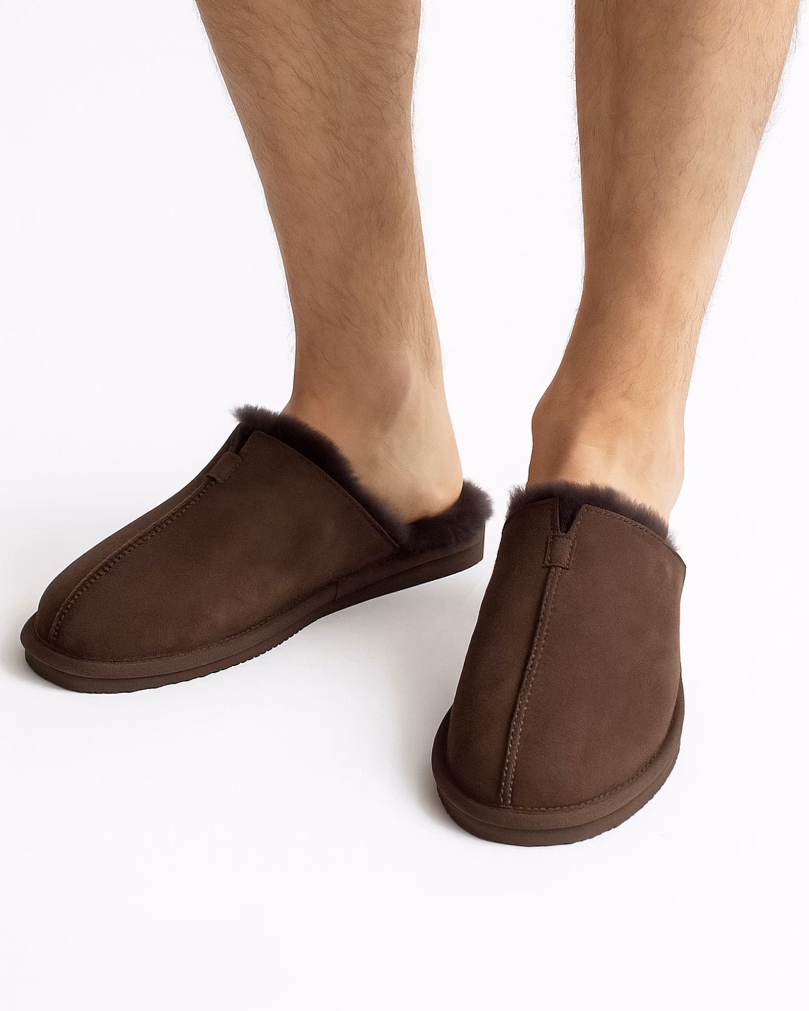 STAVANGER Sheepskin Slippers Men - Chocolate (EU40-EU46)