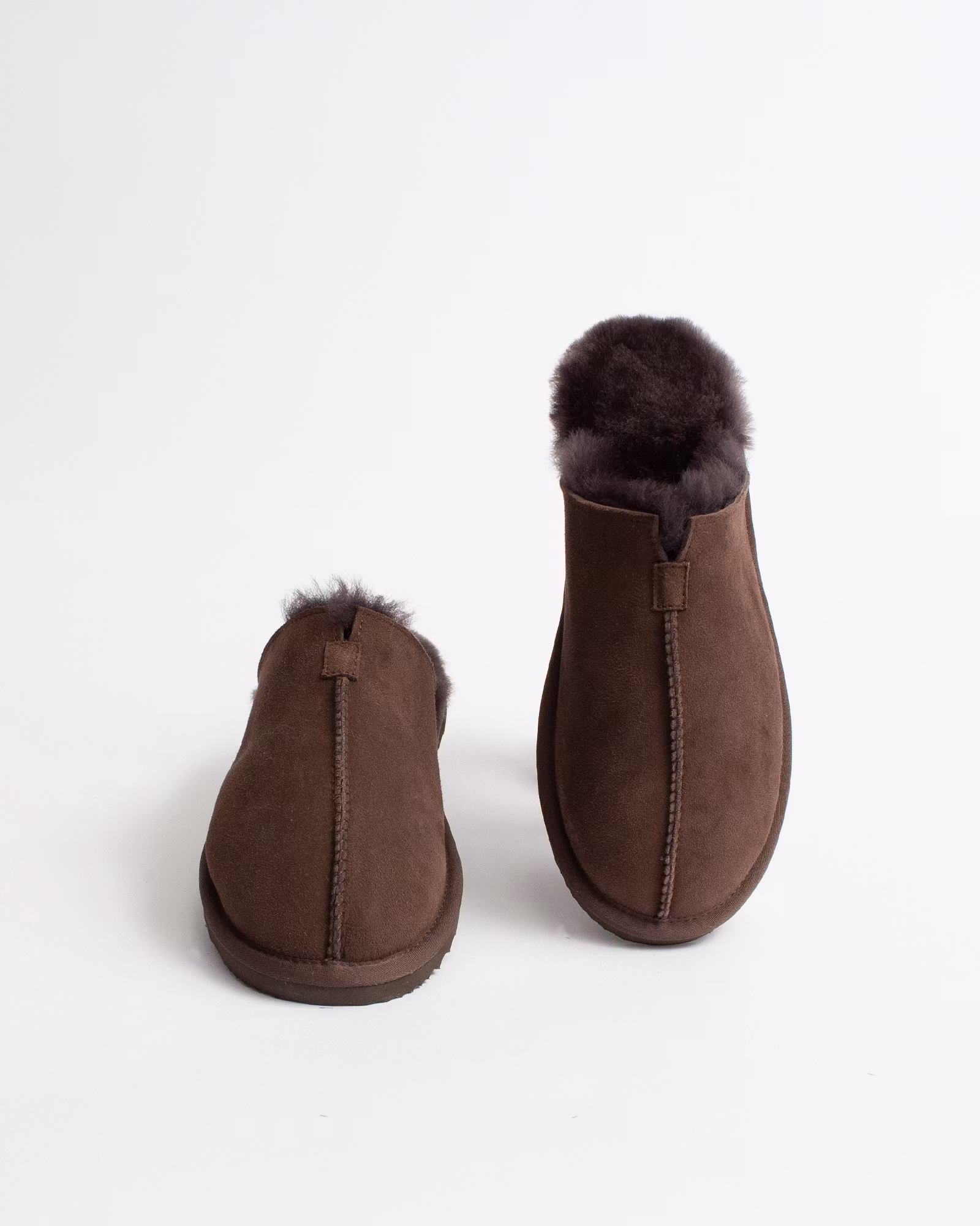 STAVANGER Sheepskin Slippers Men - Chocolate (EU40-EU46)