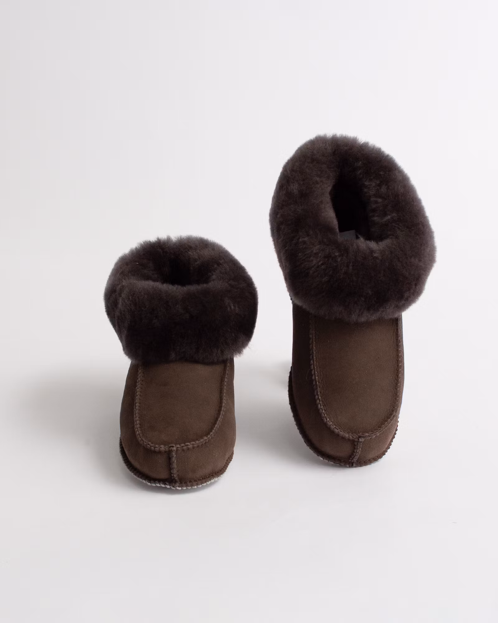 NARVIK Lampaannahkaiset Tossut - Suklaa (EU36-EU46)