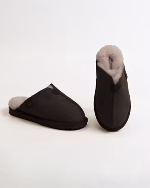 ÅBO lampaannahkaiset tohvelit, Axelda - musta/kivi