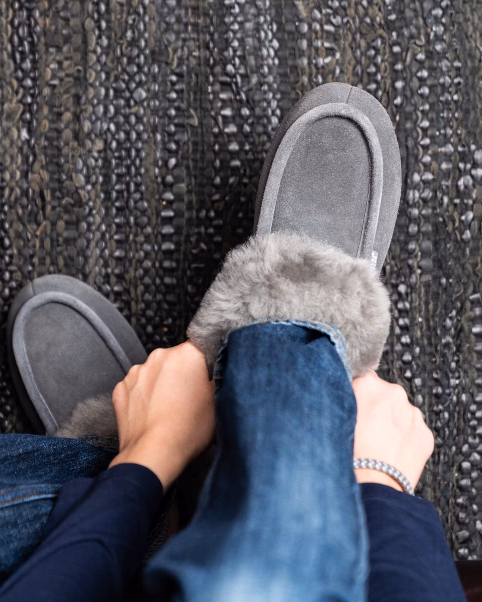 LONDON Sheepskin Slippers, Axelda - Asphalt