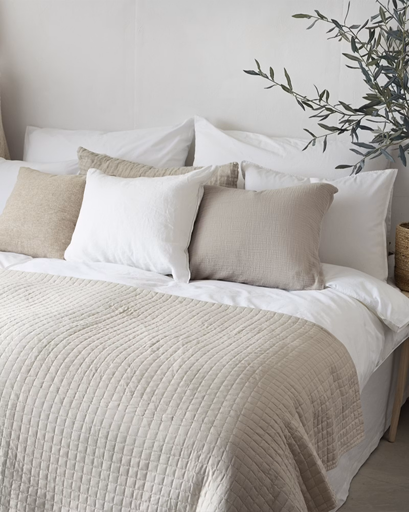 Tikattu päiväpeitto 150x250cm, Beige