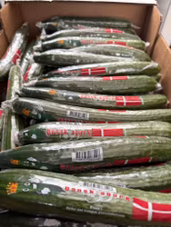 Kasse med 55stk agurker