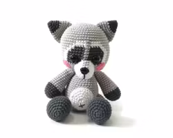 VIRKMÖNSTER Tvättbjörn Smokey • Björn Raccoon • amigurumi virkbeskrivning • crochetbykim • PDF