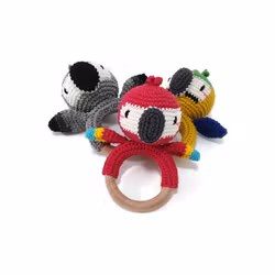 VIRKMÖNSTER Bitring Papegoja • Baby skallra • amigurumi virkbeskrivning • crochetbykim • PDF