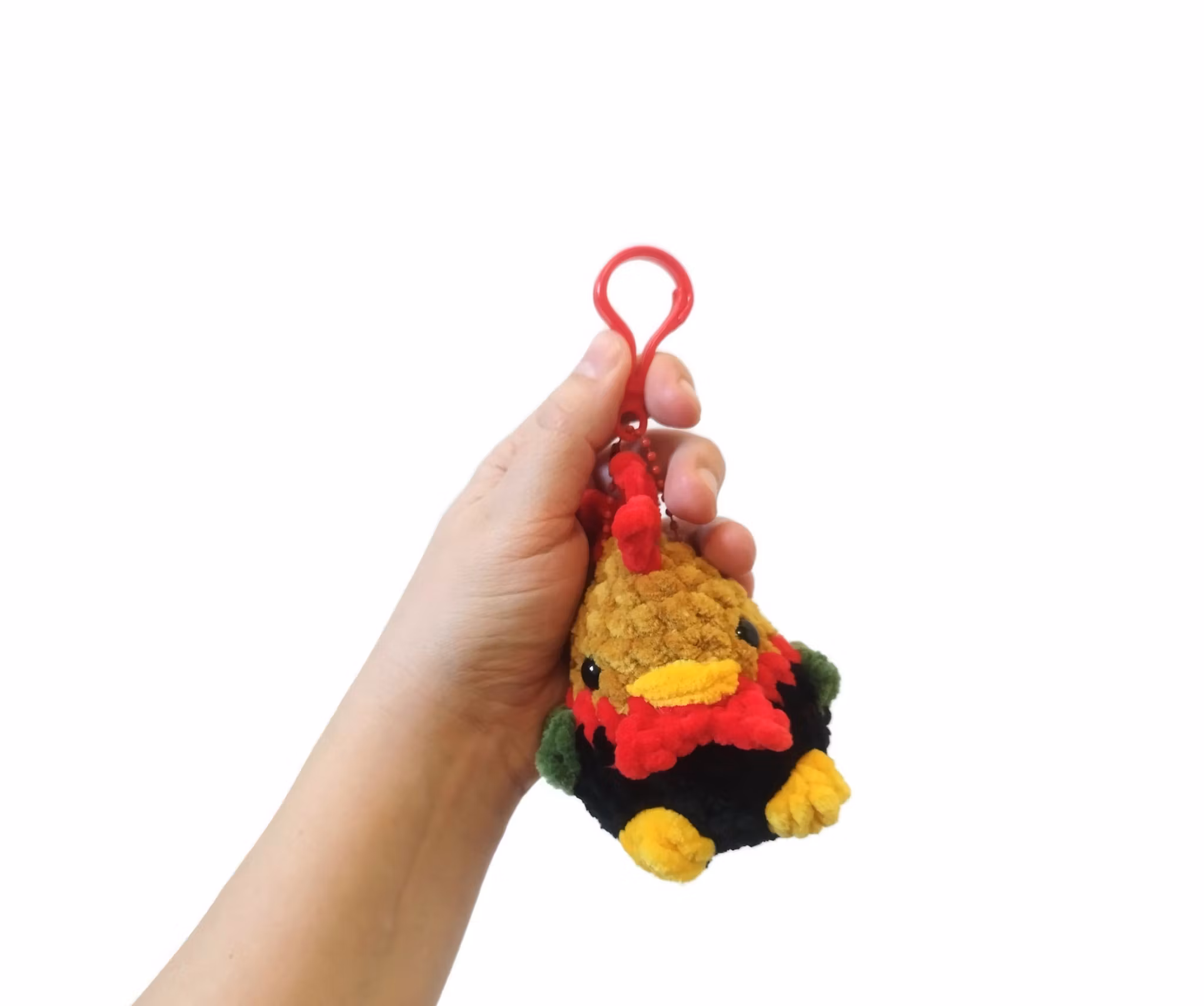 Handgjord virkad Nyckelring Tupp i mjukt chenille garn • Plushie fågel • Backpack buddies • GAGA fågel