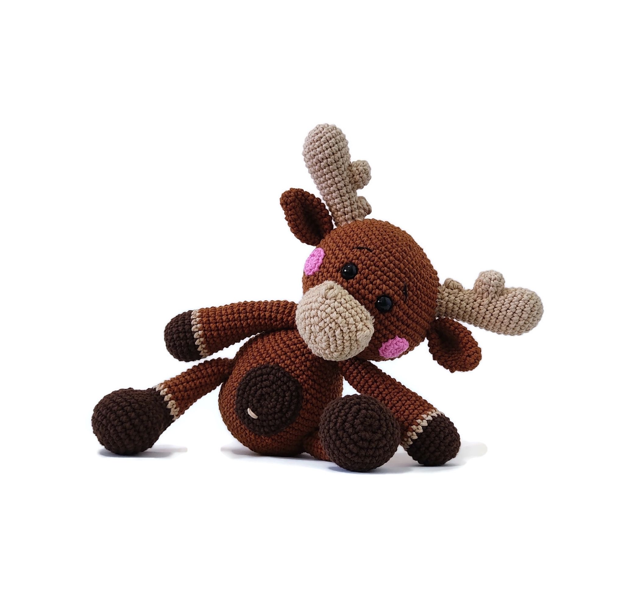 DIY kit Älg • Skogsdjur • Virkset gosedjur • DIY-kit • Crochetbykim