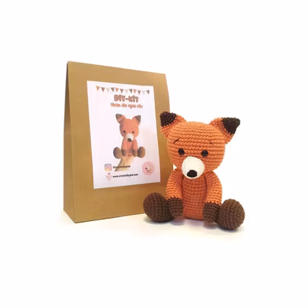 DIY kit Räv • Skogsdjur • Virkset gosedjur • Virka din egna räv• Crochetbykim