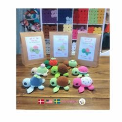 DIY kit Virka din egen sköldpadda • Turtellini Junior • Virkset • Crochetbykim