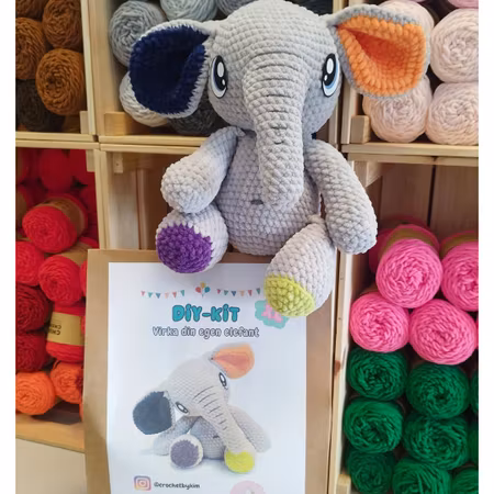 DIY kit Elefant PIXIE XL • Safari • Virkset gosedjur • Do it yourself kit • Crochetbykim