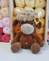 DIY kit Höglandsko EVELYN XL • Safari • Virkset gosedjur • Do it yourself kit • Crochetbykim