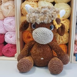 DIY kit Höglandsko EVELYN XL • Safari • Virkset gosedjur • Do it yourself kit • Crochetbykim