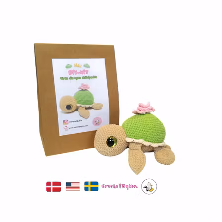 Amigurumi kit Sköldpadda Turtellini Prinsesstårta • Virkset gosedjur • DIY-kit • Crochetbykim