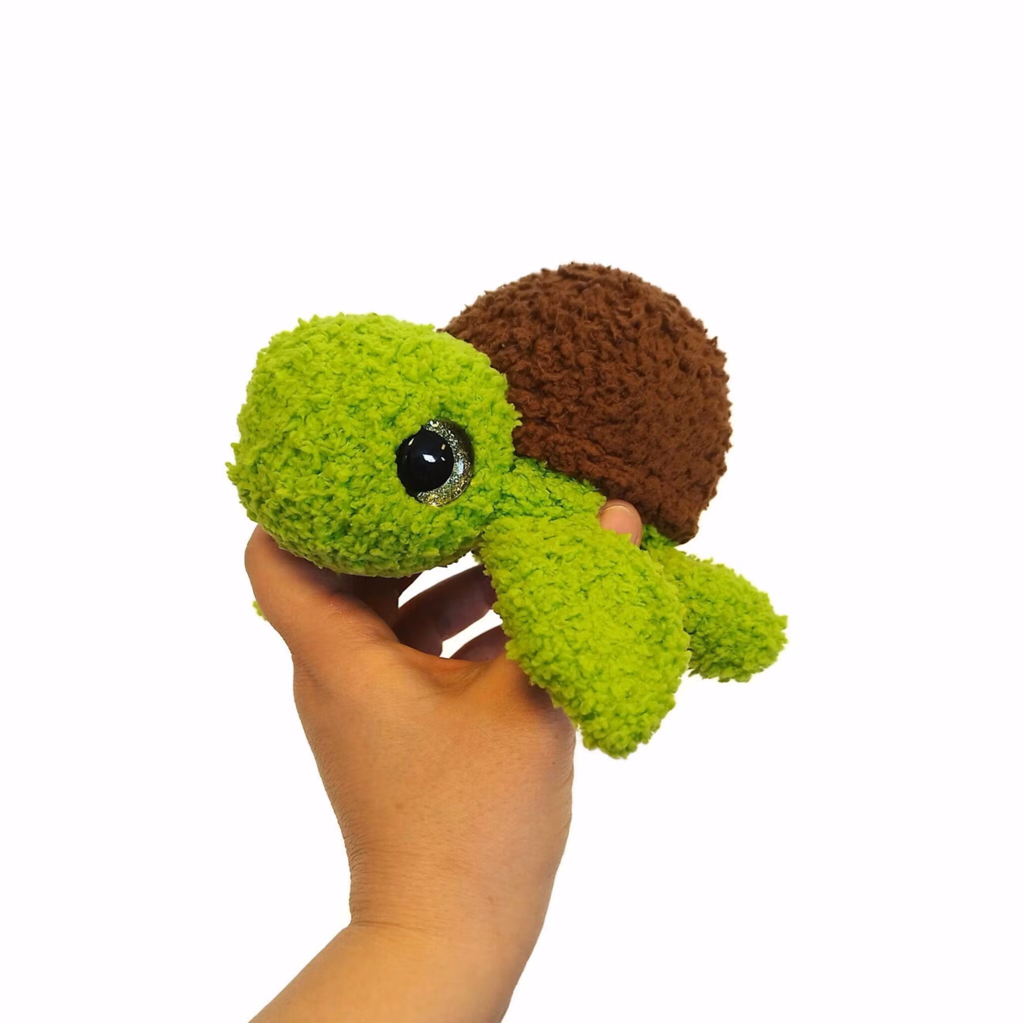 DIY kit Virka din egen Furry sköldpadda • Turtellini Junior • Virkset • Crochetbykim