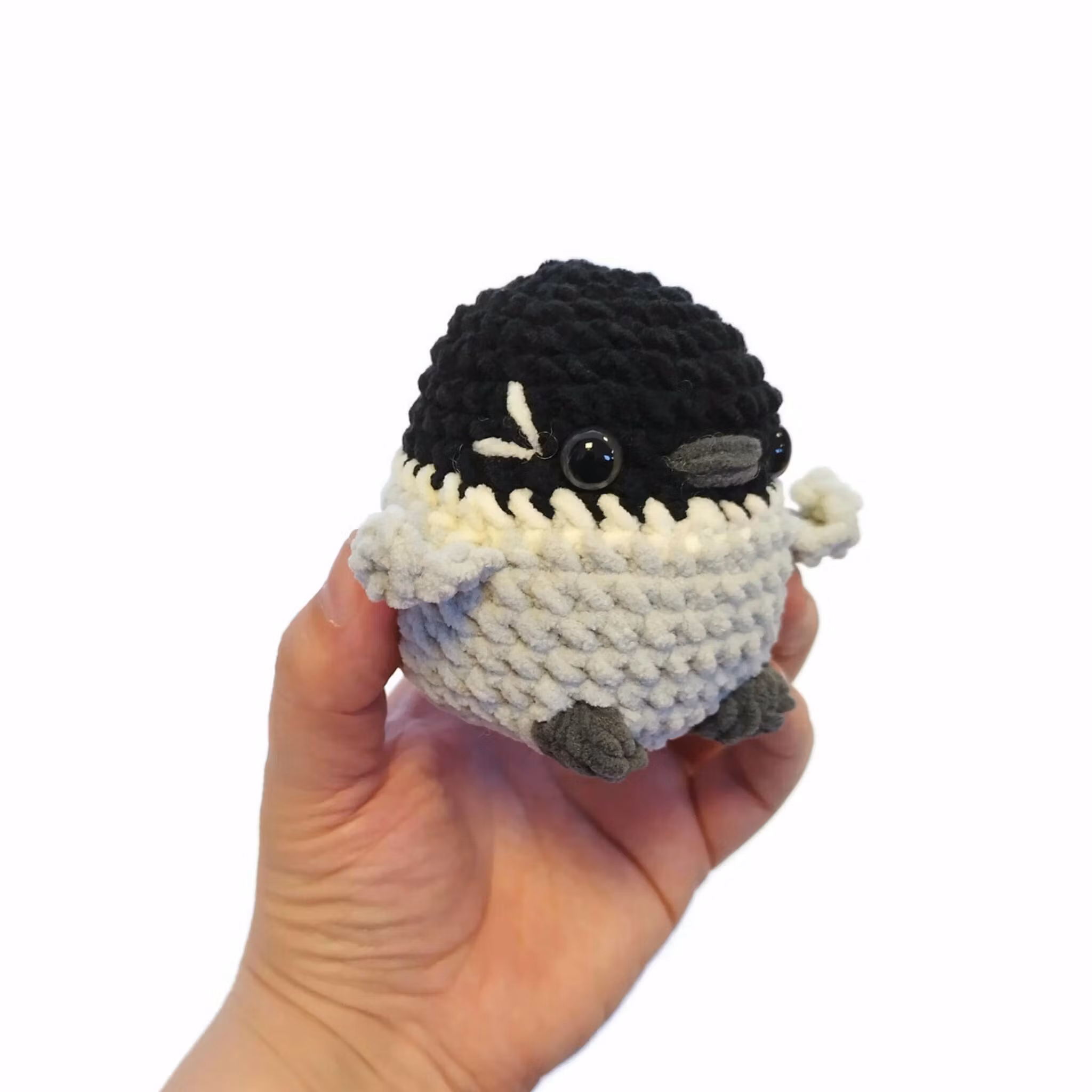 DIY Kit LULU Bebis Pingvin• Virkset gosedjur • Skapa din egen fågel • Crochetbykim