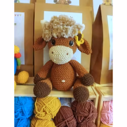 DIY kit Höglandsko EVELYN • Safari • Virkset gosedjur • Do it yourself kit • Crochetbykim