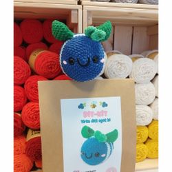 DIY Kit Jelly Bi Blåbär• Virkset gosedjur • Skapa ditt eget bi • Crochetbykim