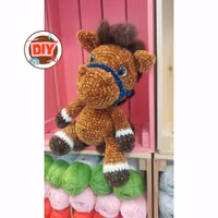 DIY kit CARAMELLI Junior Velvet Mini • Brun Häst • Virkset gosedjur • Do it yourself kit • Crochetbykim