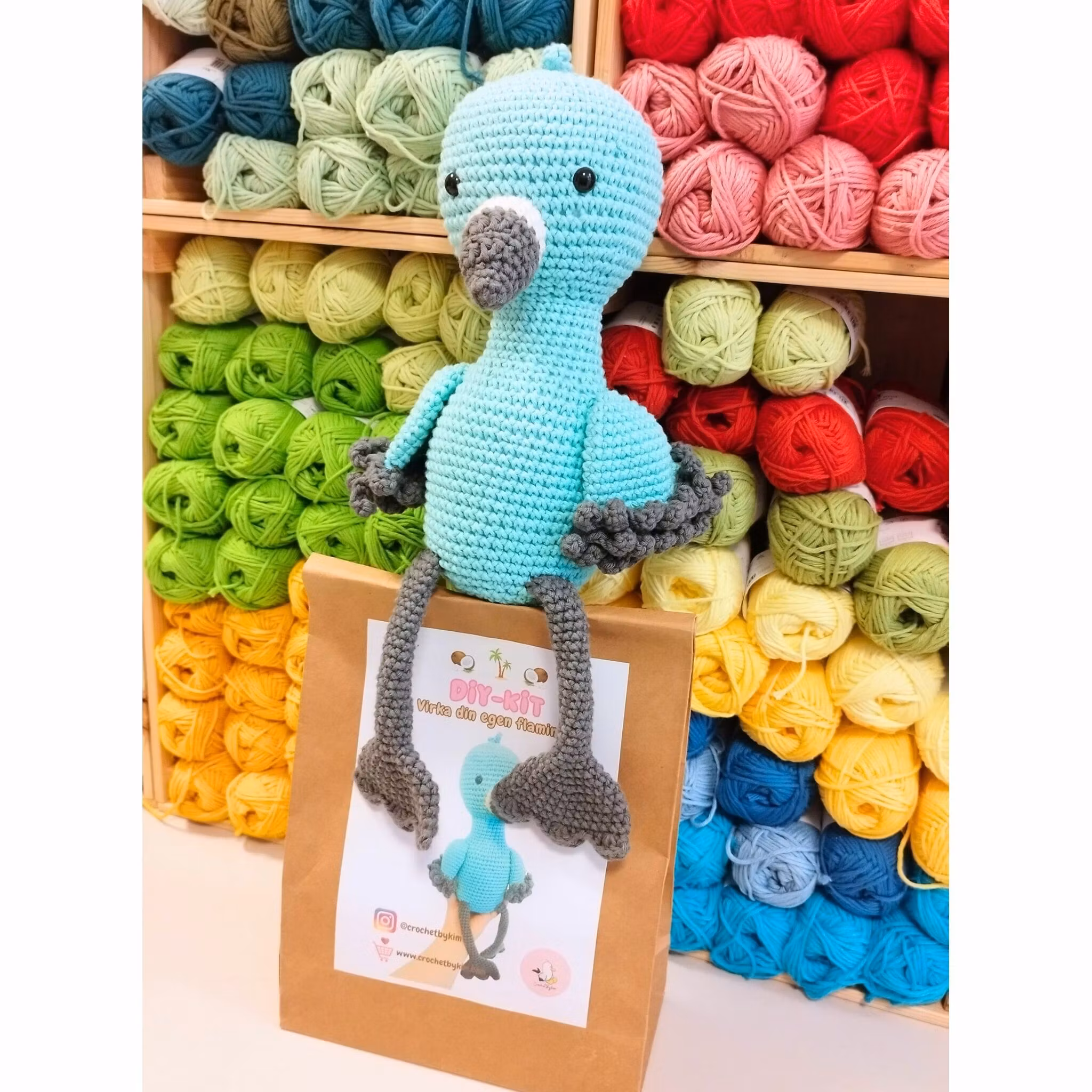 🧶 Virka flamingo gosedjur – komplett DIY kit för amigurumi 🦩