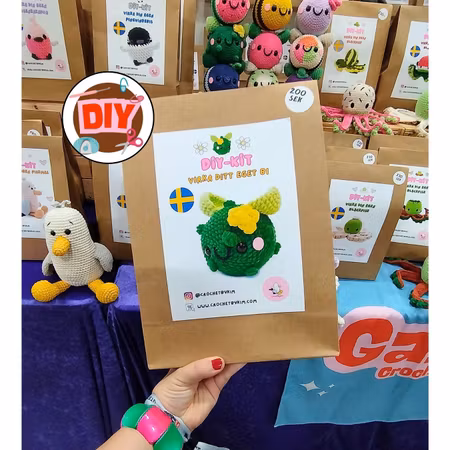 DIY Kit Jelly Bi Pickle• Virkset gosedjur • Skapa ditt eget bi • Crochetbykim