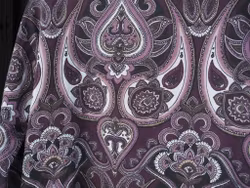 Blus av återbrukat tyg - paisleymönster stl 36