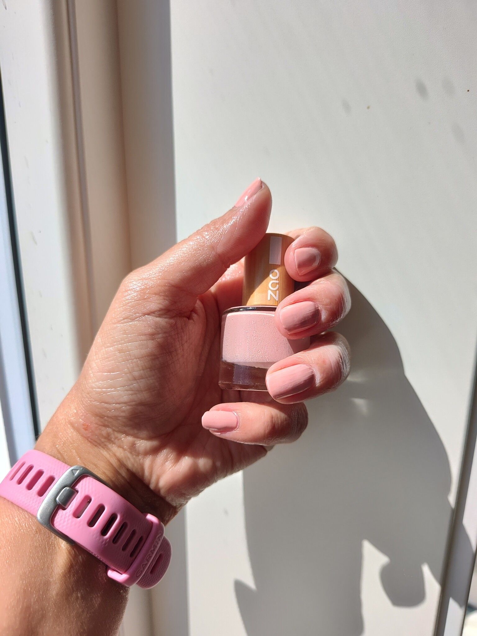 Zao Neglelakk 675 Frosted Pink