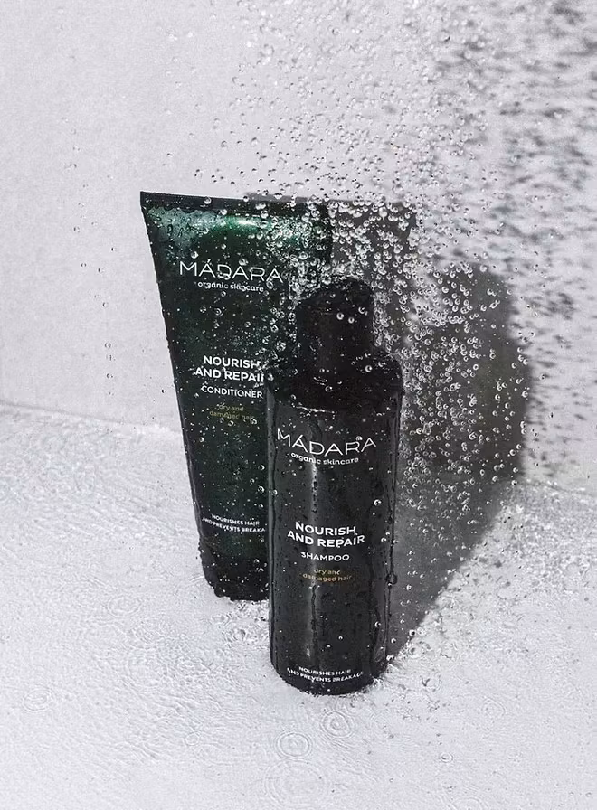 Madara Nourish & Repair Conditioner – nærende balsam med brennesle og kvede som reparerer skadet hår og gjør det silkemykt og lett å style.