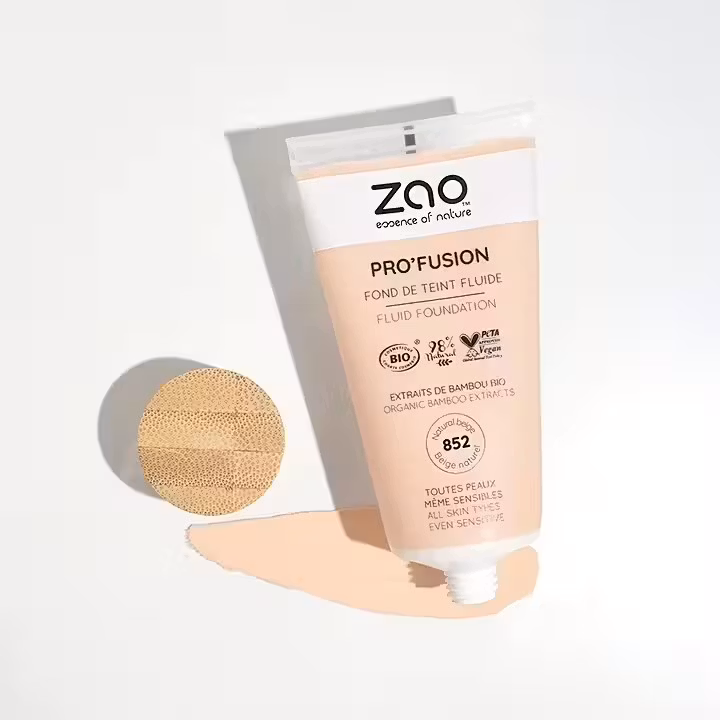 Zao Pro'Fusion Fluid Foundation, økologisk og vegansk foundation med naturlig dekkevne og pleiende ingredienser for alle hudtyper, inkludert sensitiv hud.