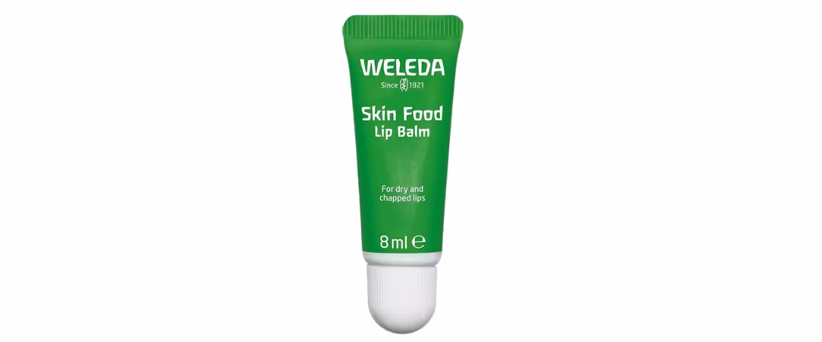Weleda Skin Food Lip Balm – Naturlig leppepomade med solsikkeolje og lanolin. Gir glans og næring til tørre lepper.