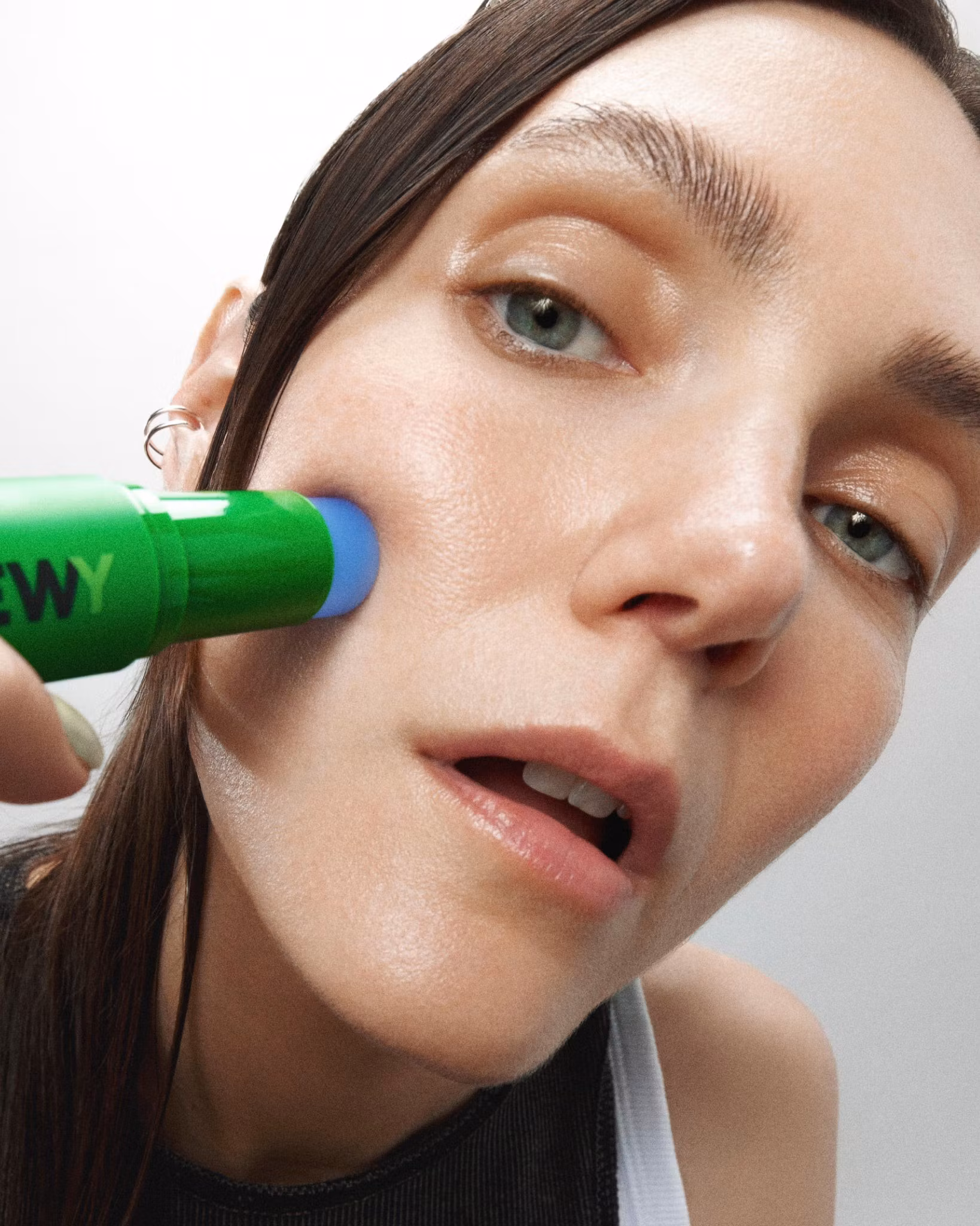 Madara DEWY Hydra Caffeine Serum Stick
