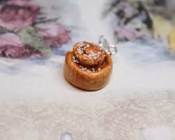 Necklace Charm, Cinnamon Bun